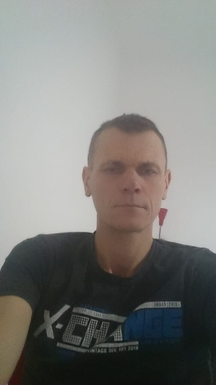  28499481  , 46 ,    
