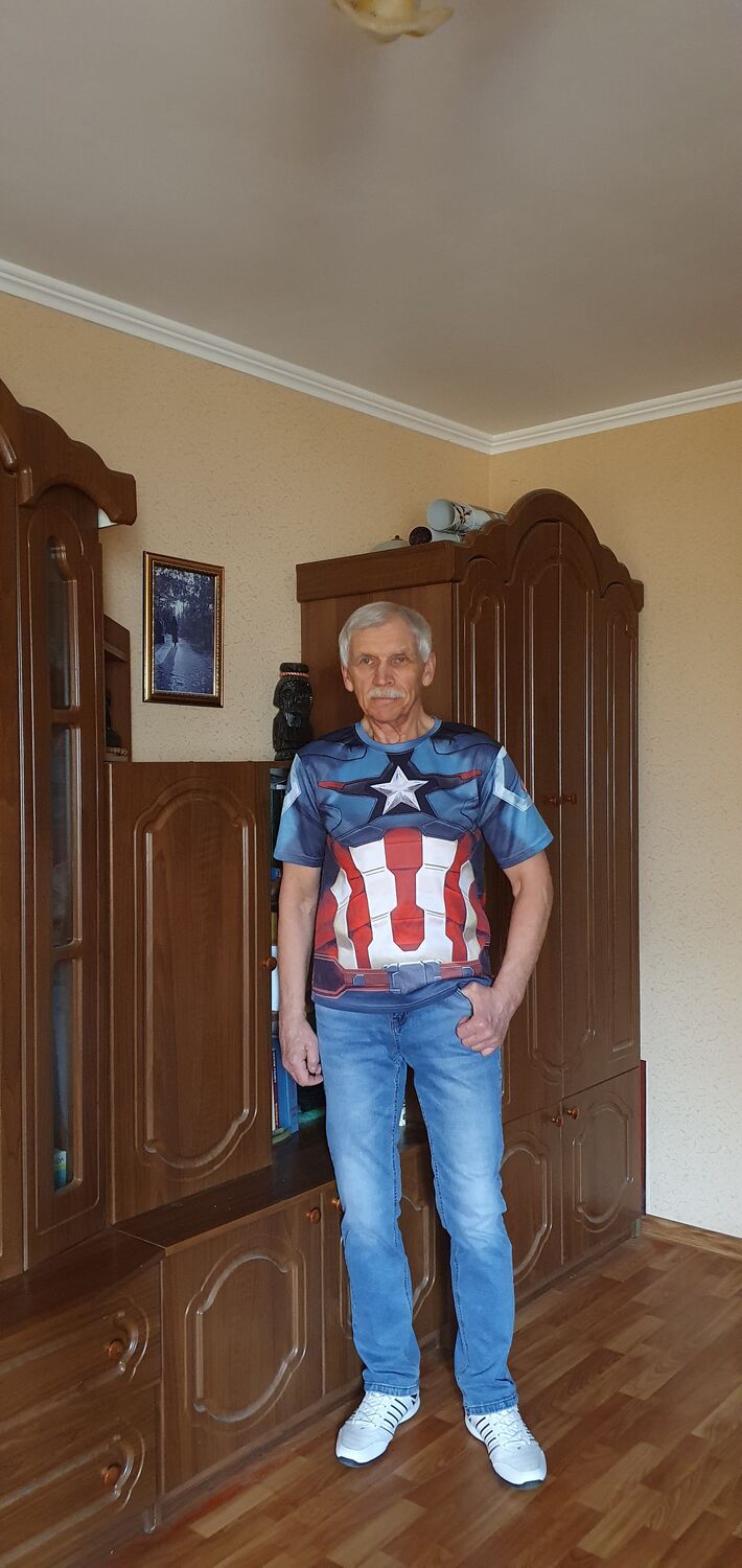  36825071  Sergei, 65 ,    