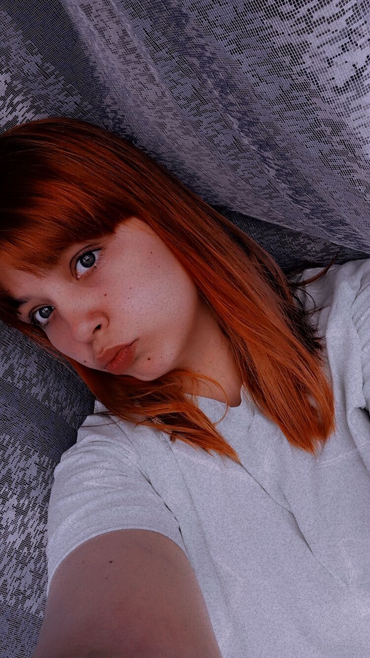  48353261  Anastasia, 23 ,    