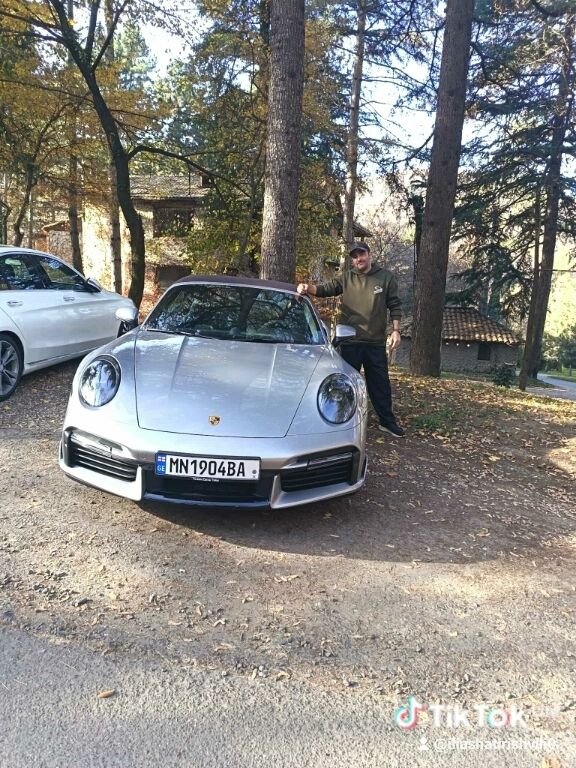  54707231  Giorgi, 42 ,    