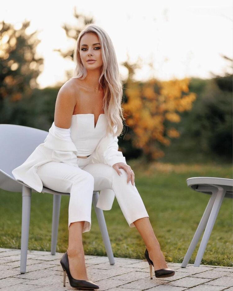  -,   , 22 ,   ,   