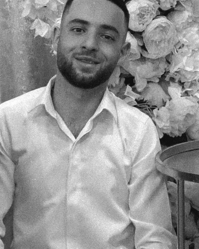  ,   Artur, 25 ,   ,   