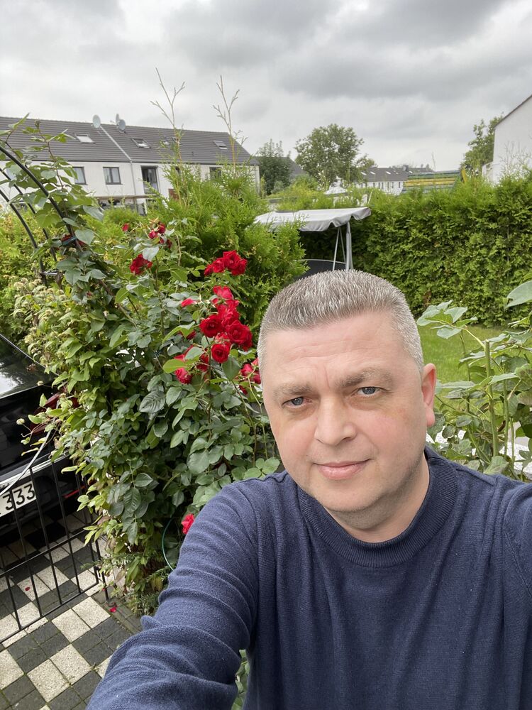  Duren,   Viktor, 47 ,     , c 