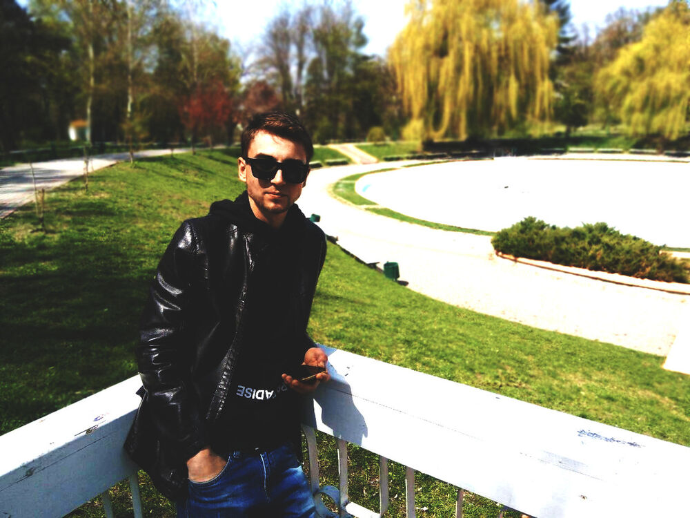  16919251  Vlad, 27 ,    