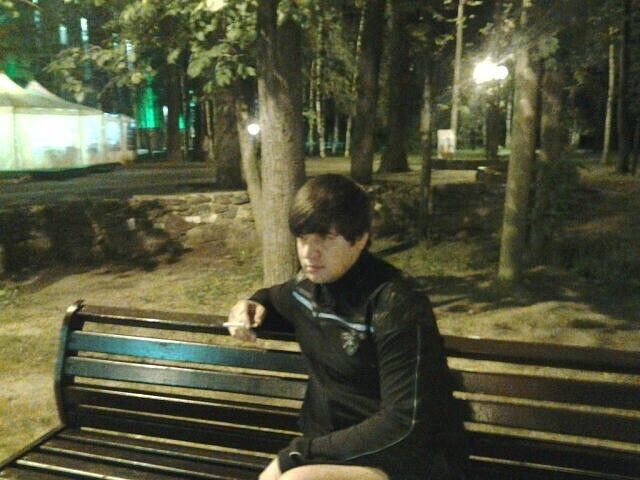  29985421  Timur, 46 ,    