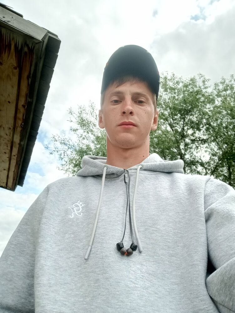  39614921  , 28 ,    