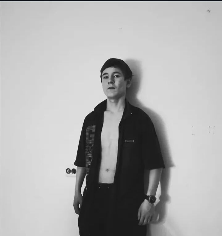  54504991  Aydar, 18 ,    