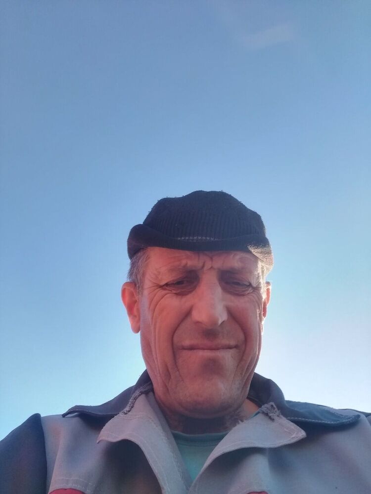  42835371  Rasul, 57 ,    