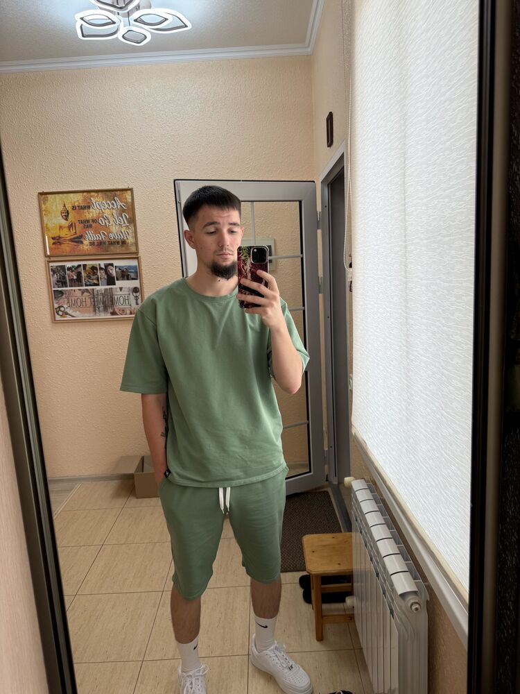  52864281  , 21 ,    Deleted