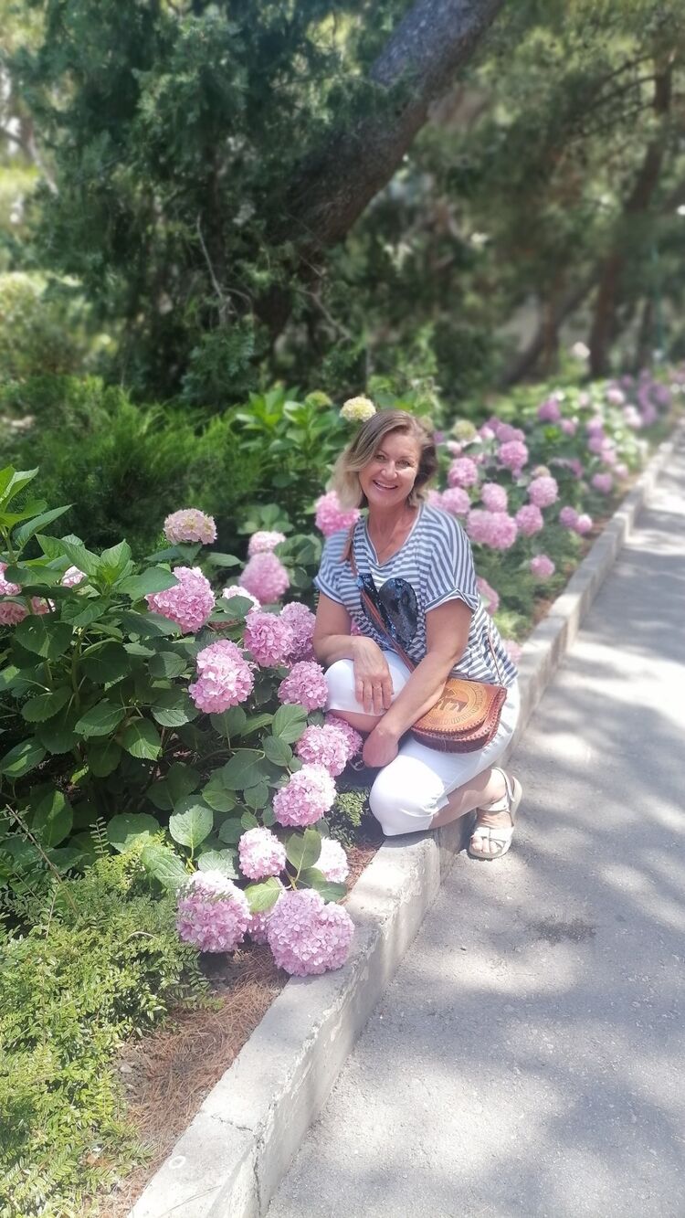  ,   Olga, 53 ,   c 