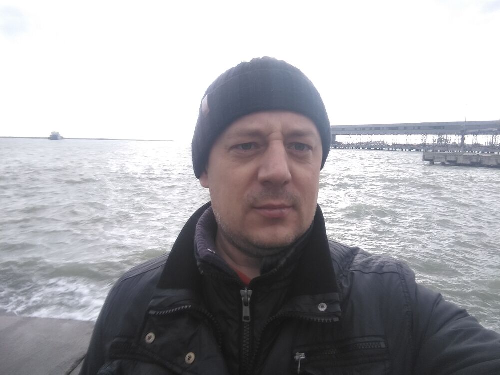  39798601  Baz, 42 ,    