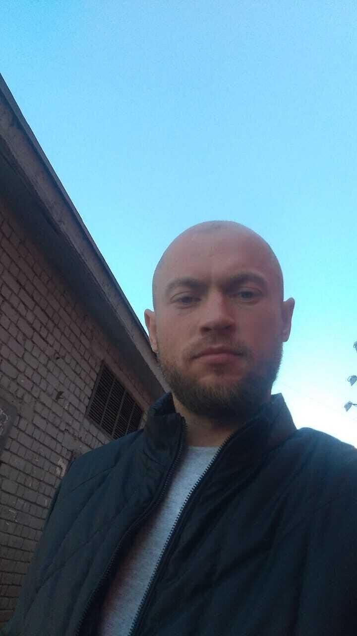  34156861  Dima, 36 ,    