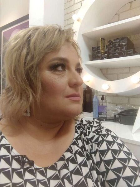  ,   Diana, 44 ,   ,   , c , 