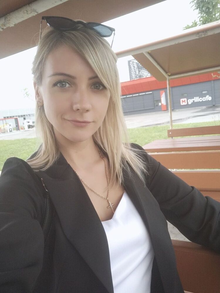  44033951  , 32 ,    -