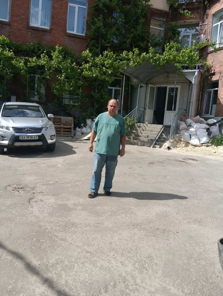  44562501  , 52 ,    