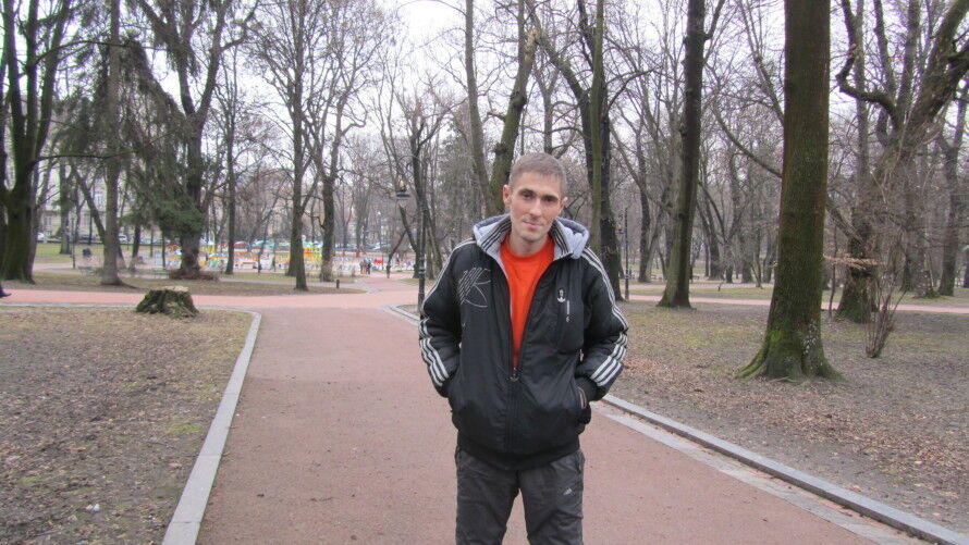  ,   Andriy, 40 ,   ,   , c 