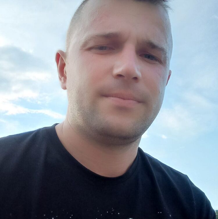  51920961  , 30 ,    Brentford