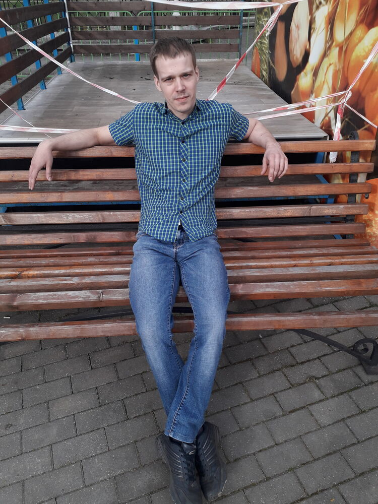  ,   Dmitry, 32 ,   ,   