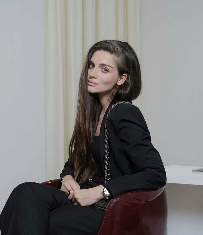  33030231  Evelina, 37 ,    