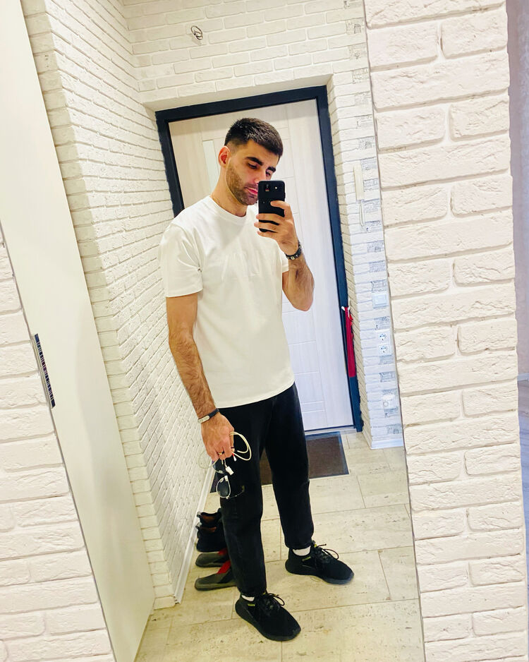  ,   Aram, 32 ,   ,   