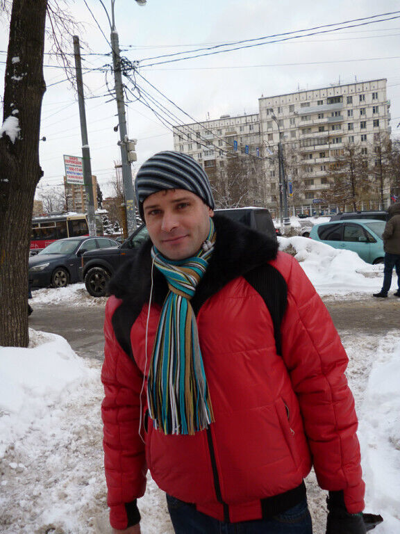  54107591  Lilian, 46 ,    