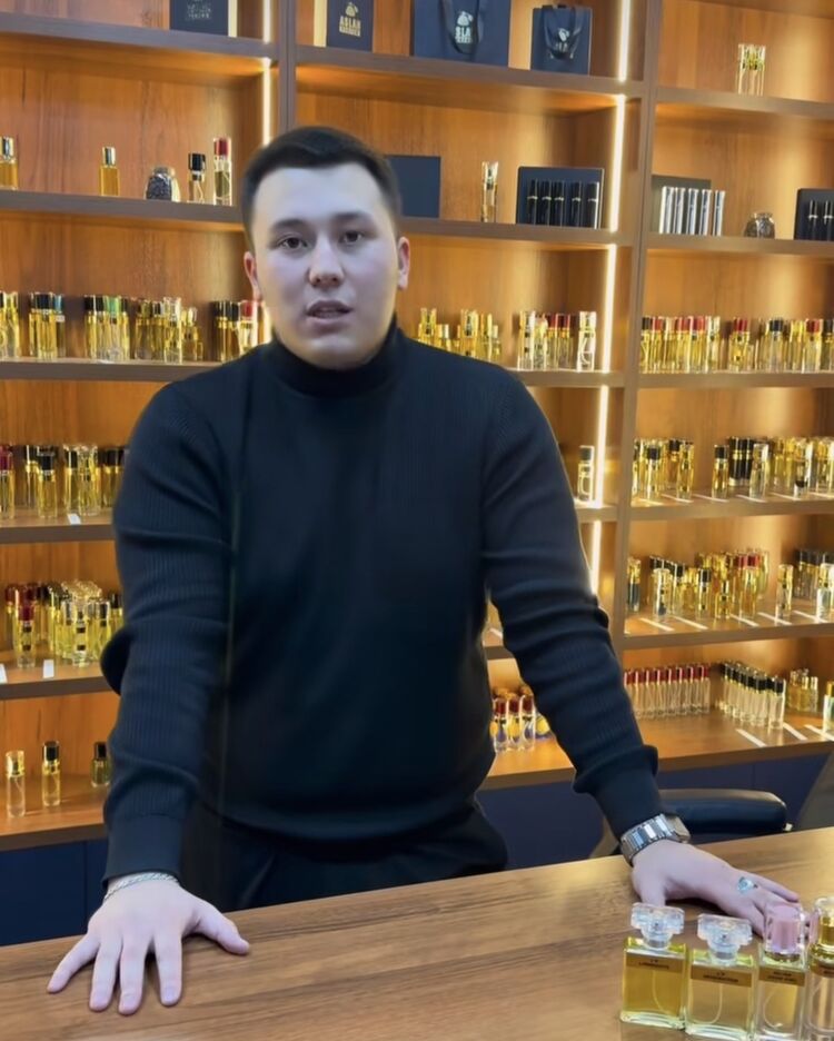 ���� 55062891 ������� Damik, 35 ���, ���� ���������� � �����