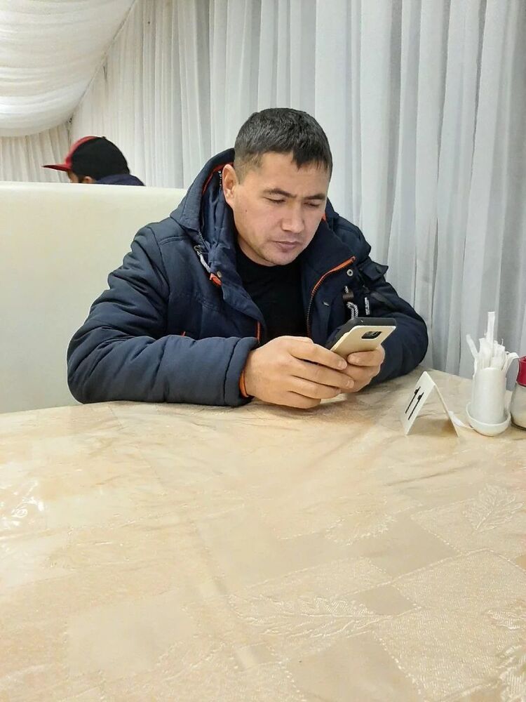  17898441  Obidjon, 38 ,    