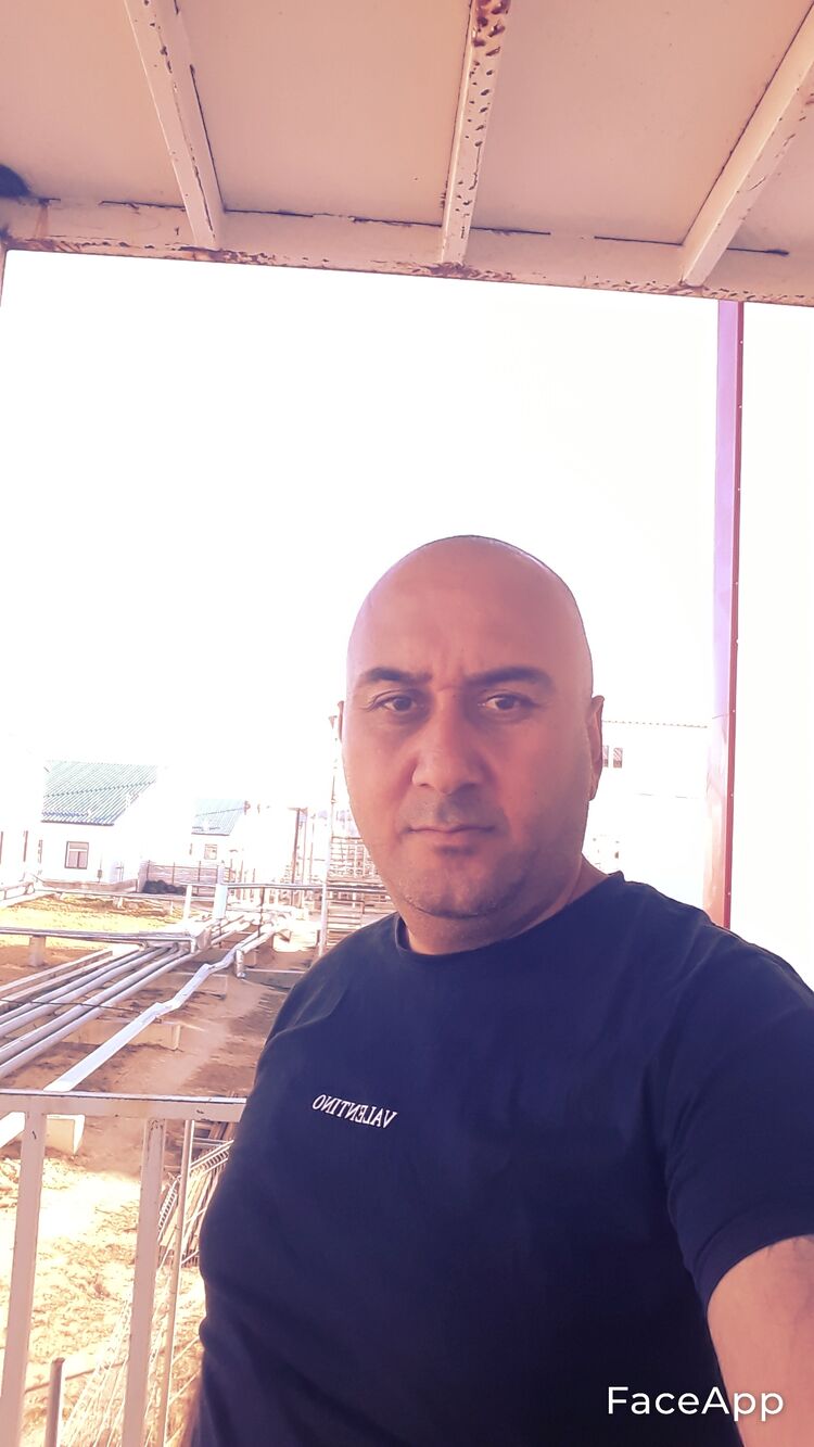  30445541  Ramiz, 41 ,    