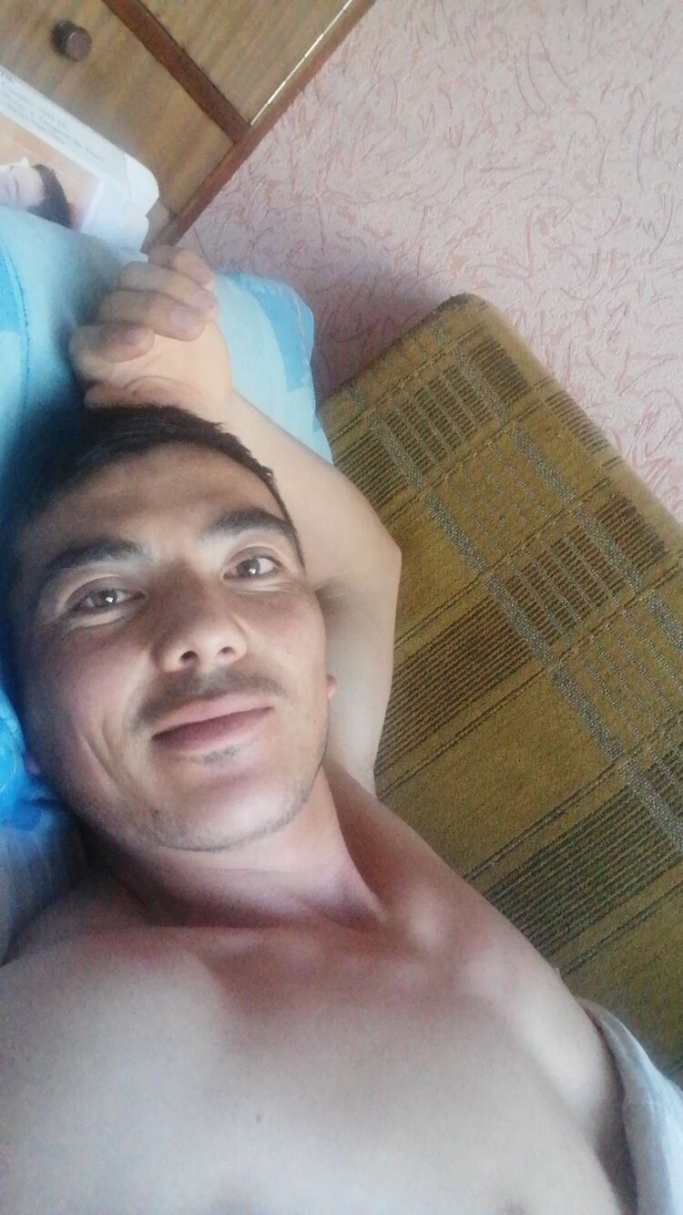  43684011  Akbarov, 30 ,    