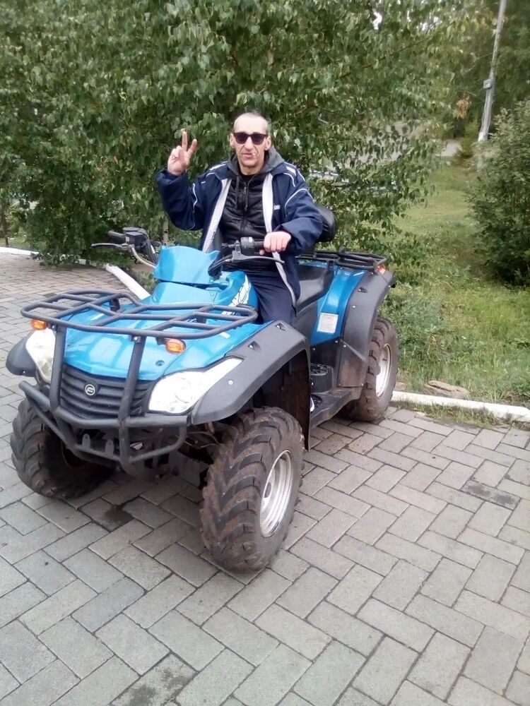  45569561  Slava, 51 ,    