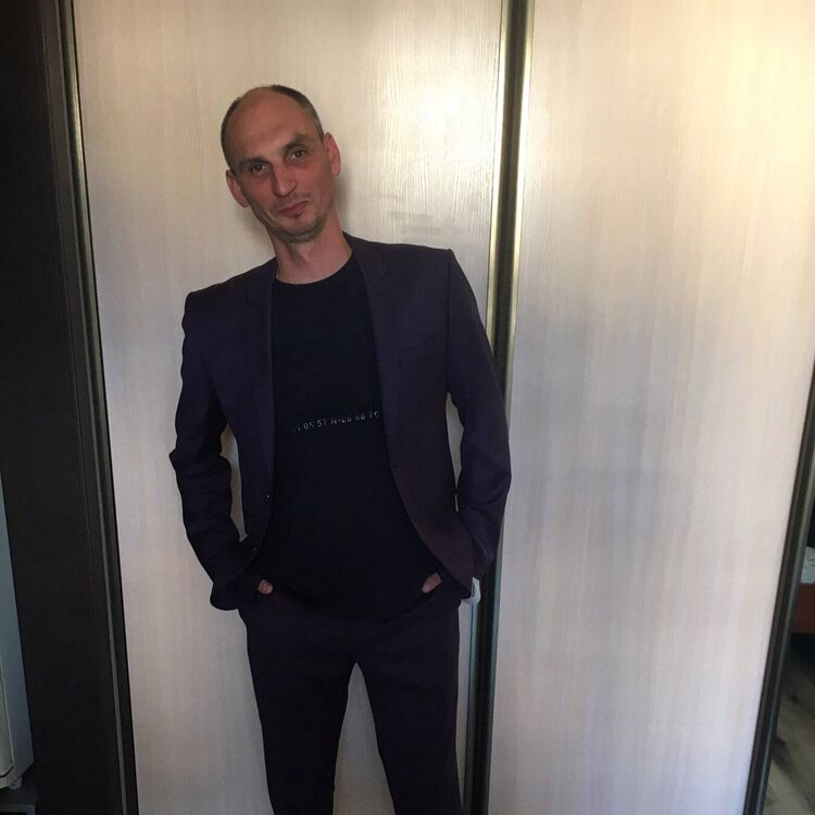  24211611  Aleksandr, 50 ,    