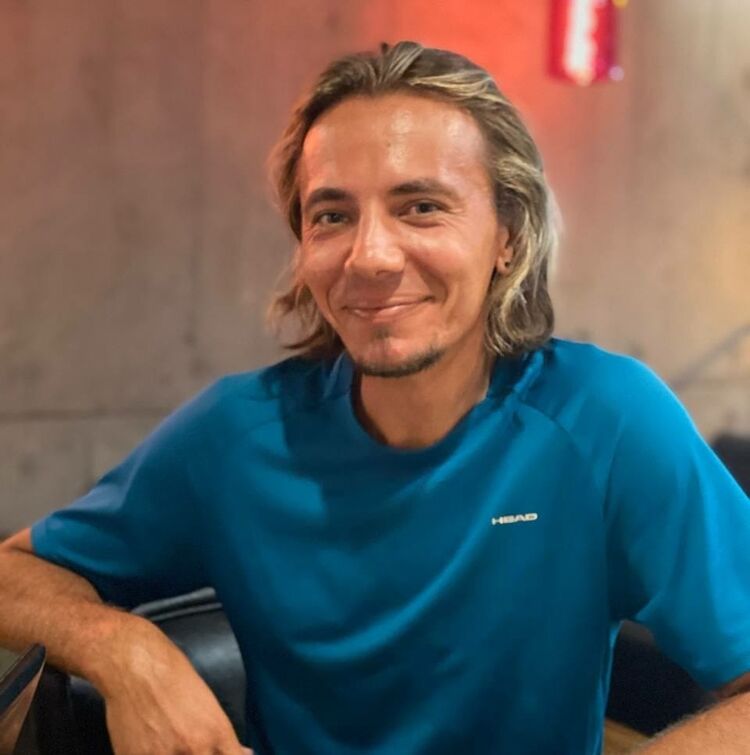  Matthews,   , 34 ,   ,   , c 