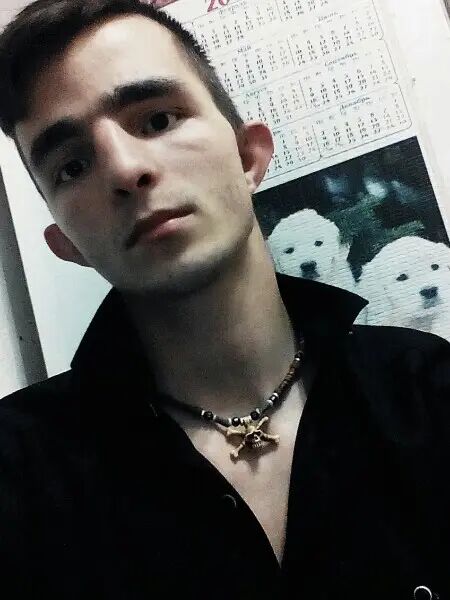  32992391  Ivan, 24 ,    