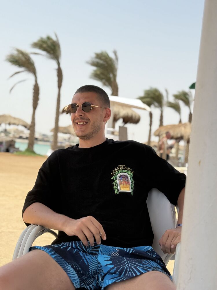  53245501  Moso, 32 ,    