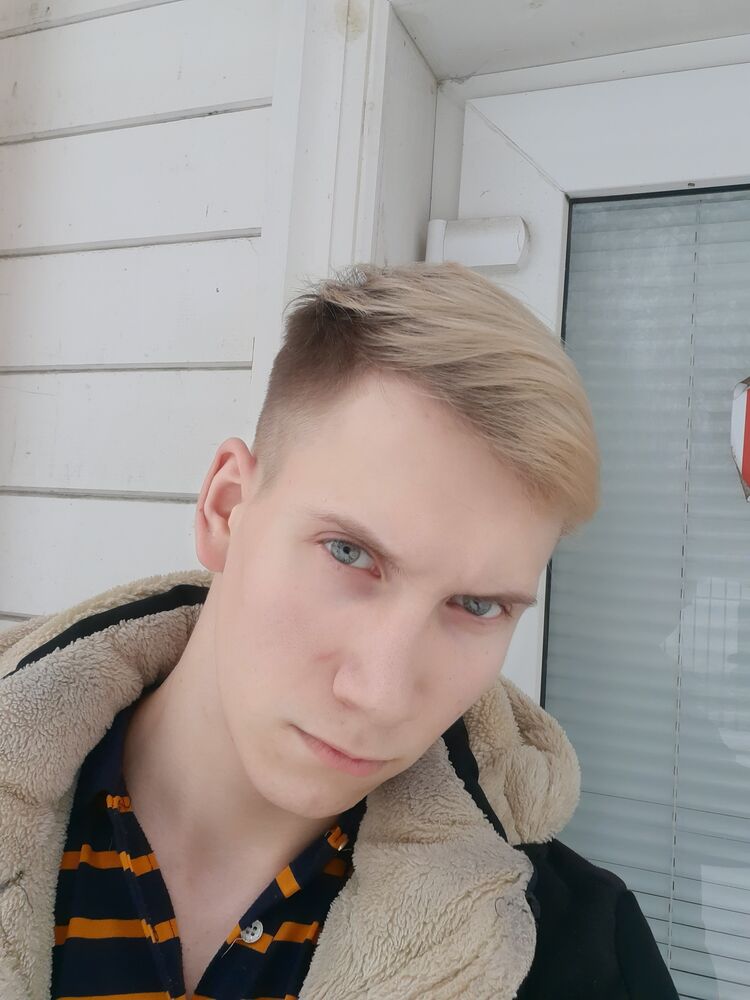  27101571  Vitaly, 27 ,    