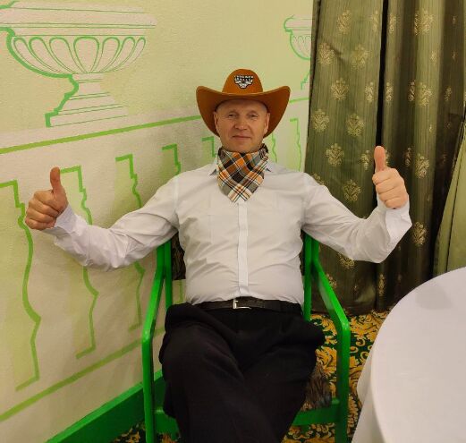  --,   Oleg S, 50 ,   ,   