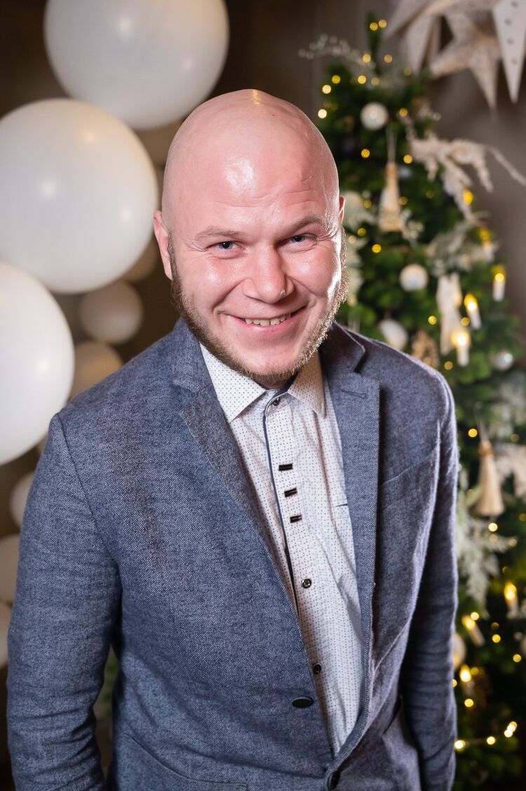   ,   Artem, 33 ,   ,   , c , 