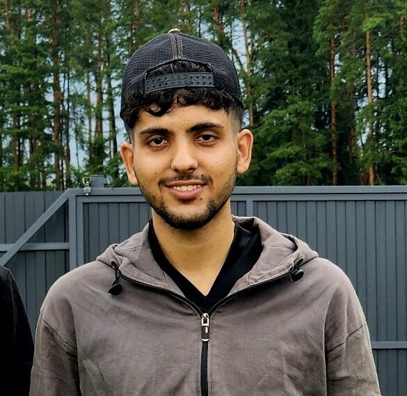  53944341  Mohammed, 21 ,    