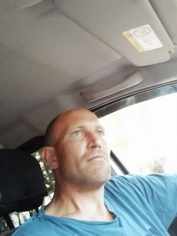  46328701  , 40 ,    