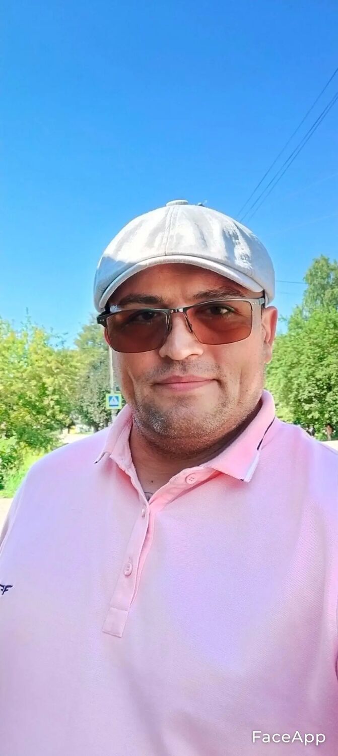  47989531  David, 42 ,    