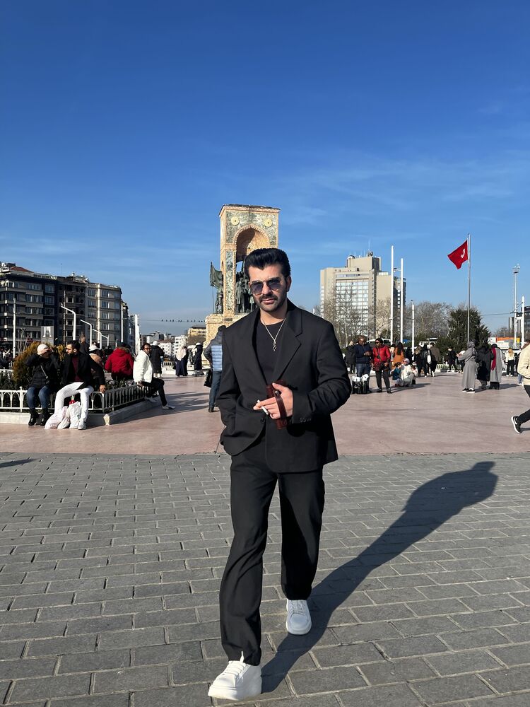  52819801  Engin, 36 ,    