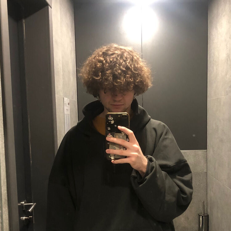 42930581  , 24 ,    
