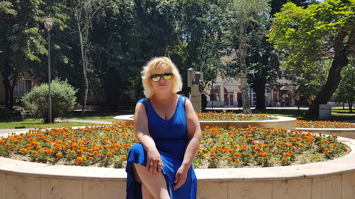  20321091  Tzvetanka, 39 ,    