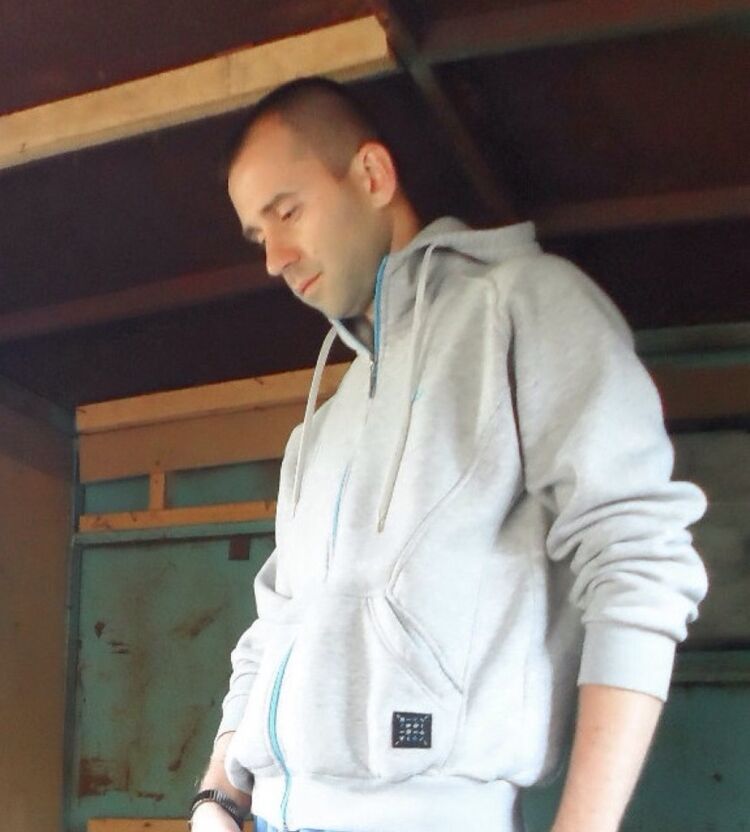  31796261  Alex, 43 ,    