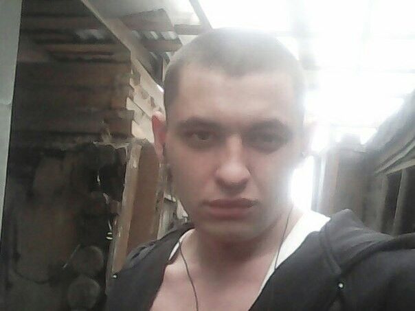  7693221  Kirall, 34 ,    