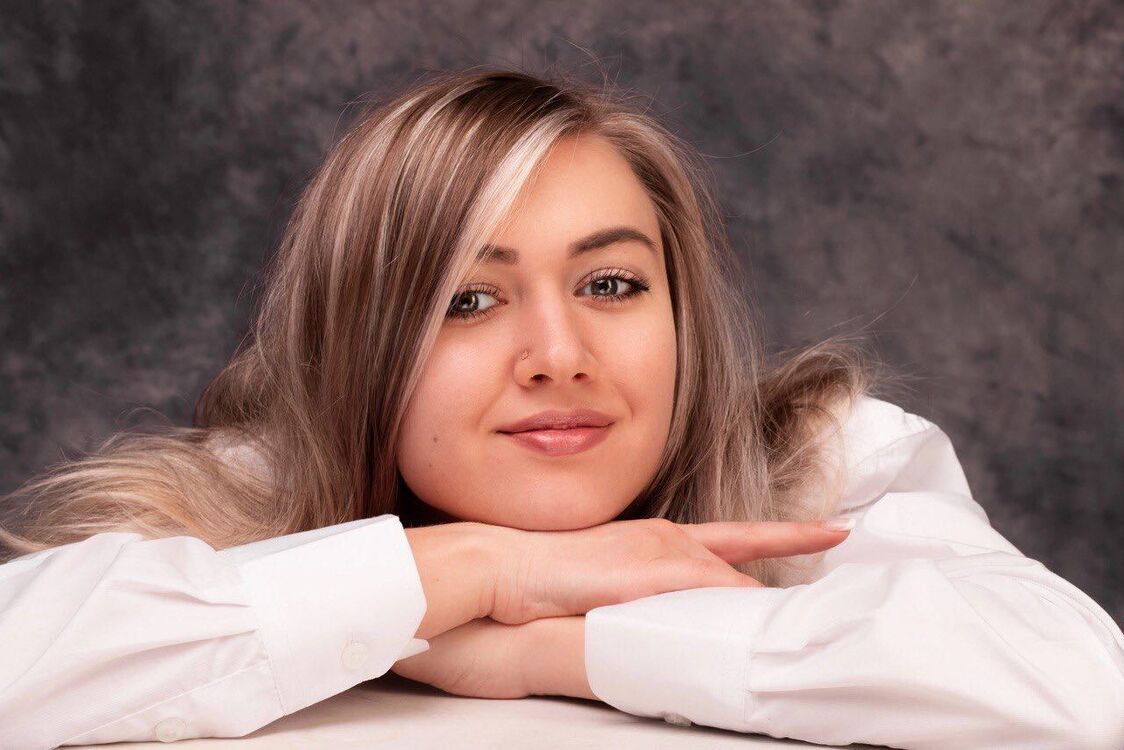  36527201  , 27 ,    -