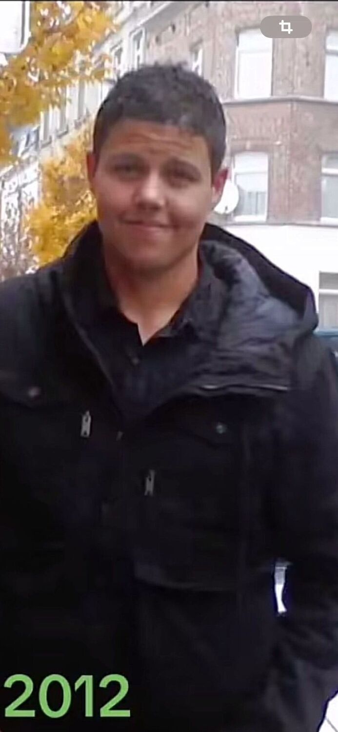  54229551  J nes, 34 ,    Nieuwland