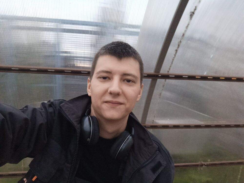  38062211  , 33 ,    