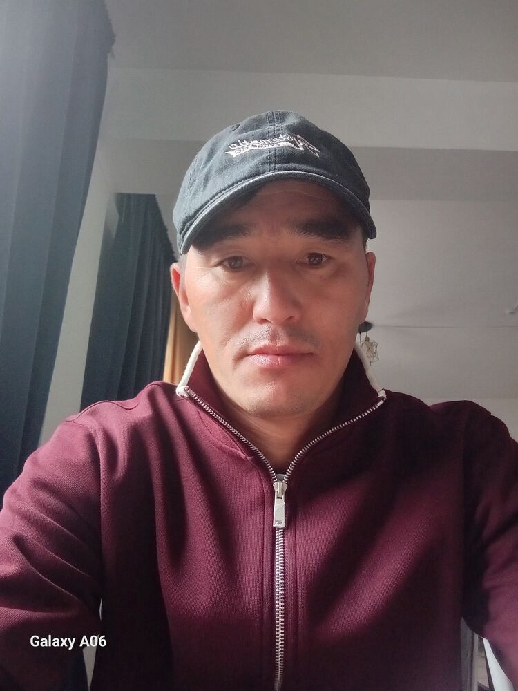  ,   Maksat, 32 ,   ,   