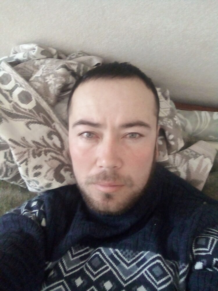  28148491  Daniyor, 33 ,     